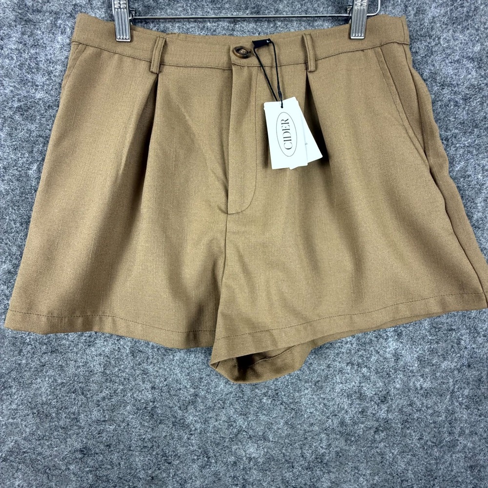 Cider Closet's Happy Hour Chino Shorts Womens Large Brown Stretch Pleated Casual